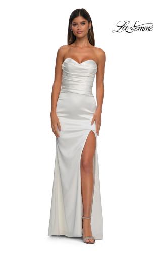 Picture of: Satin Simple Dress with Sweetheart Neckline and Gathering in Ivory, Style: 32896, Detail Picture 3
