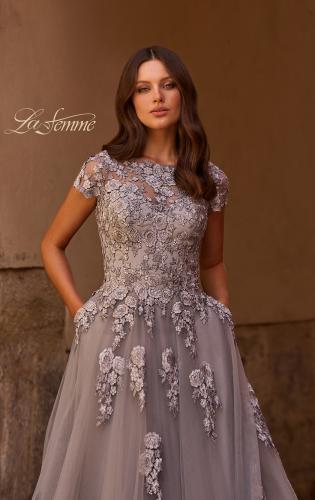 Picture of: Long Tulle Gown with Intricate Lace Detailing, Style: 26907, Detail Picture 1