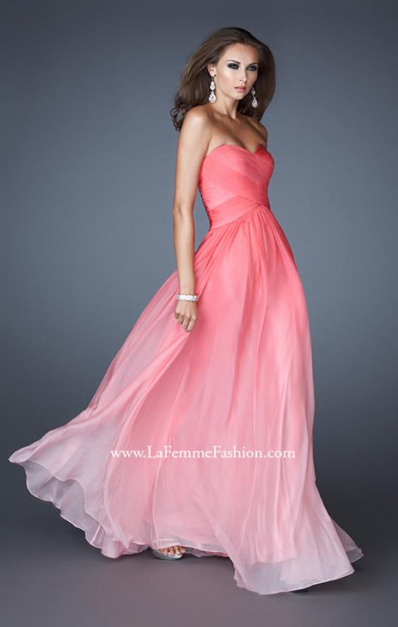 Picture of: Ombre Chiffon Prom Gown with Sweetheart Neckline in Red, Style: 17004, Detail Picture 3