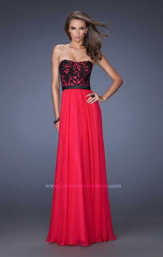 Picture of: Long Chiffon Prom Dress with Belt and Sweetheart Neck in Pink, Style: 20068, Main Picture