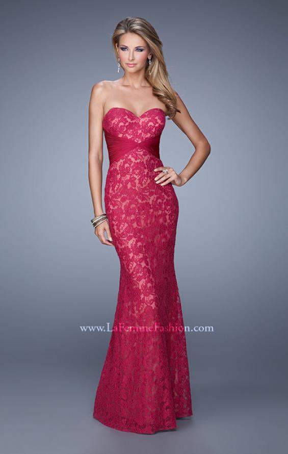 Picture of: Lace Sweetheart Neckline Gown with Criss Cross Back in Red, Style: 20440, Main Picture