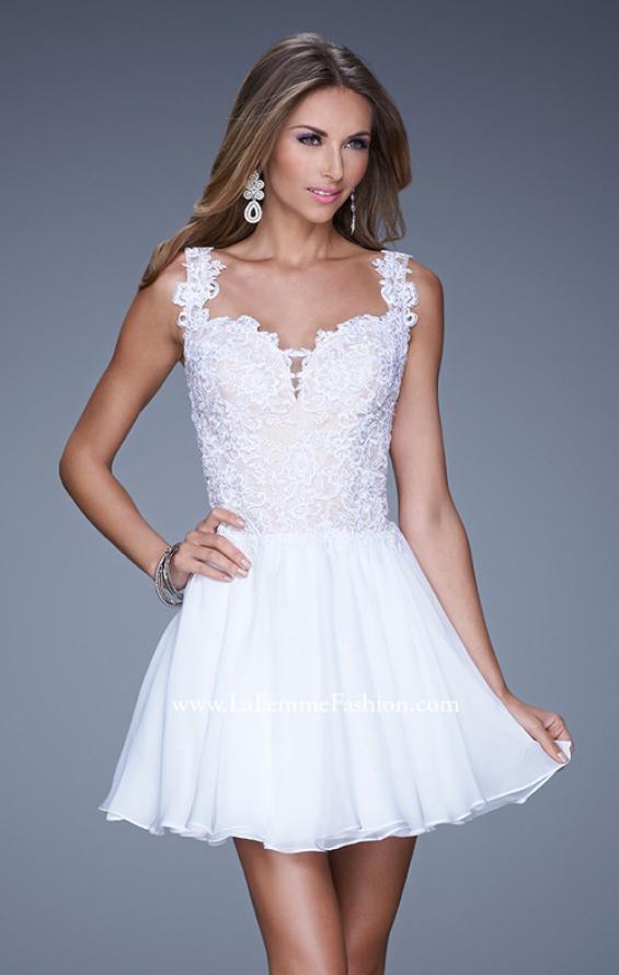 Picture of: Lace Bodice Sweetheart Neck Chiffon Prom Gown in White, Style: 20672, Detail Picture 2