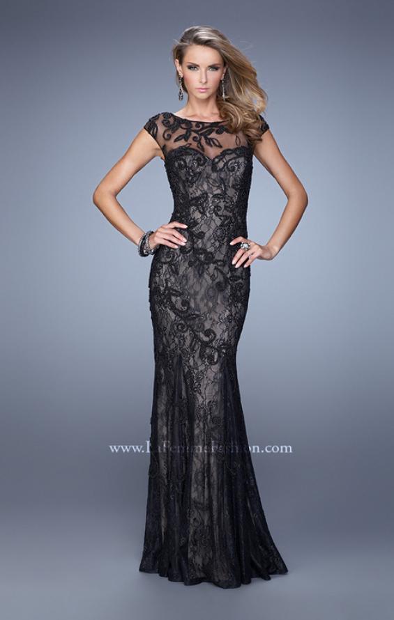 Picture of: Lace Dress with Vintage Inspired Pearls and Cap Sleeves in Black, Style: 20892, Detail Picture 2