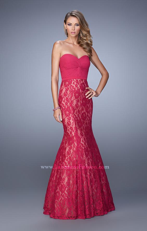 Picture of: Lace Mermaid Gown with Twisted Knot Detail in Red, Style: 21046, Detail Picture 1