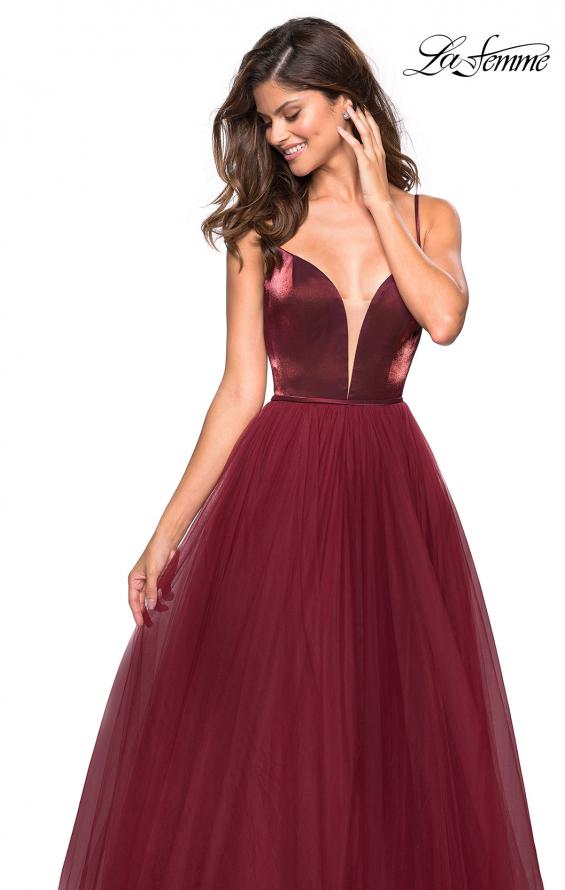 Picture of: Tulle evening Gown with Satin Bust and V Shaped Back in Burgundy, Style: 27485, Detail Picture 4