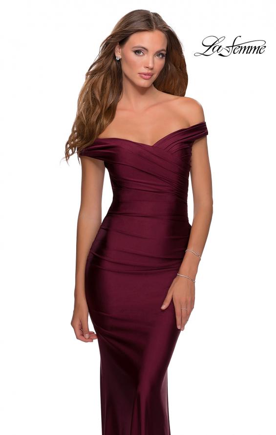 Picture of: Off the Shoulder Prom Dress with Sweetheart Neckline in Burgundy, Style: 28450, Detail Picture 5