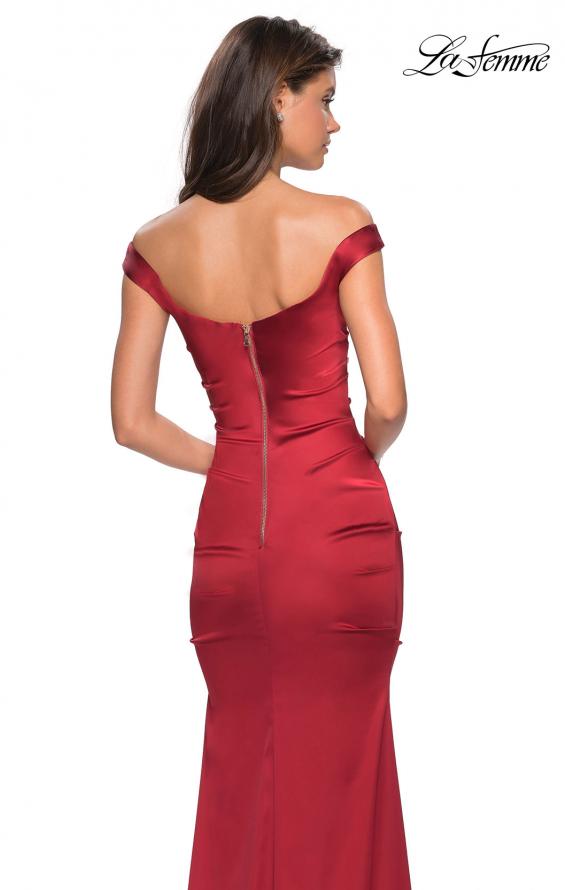 Picture of: Off the Shoulder Form Fitting Dress with Exposed Zipper in Red, Style: 27821, Detail Picture 2
