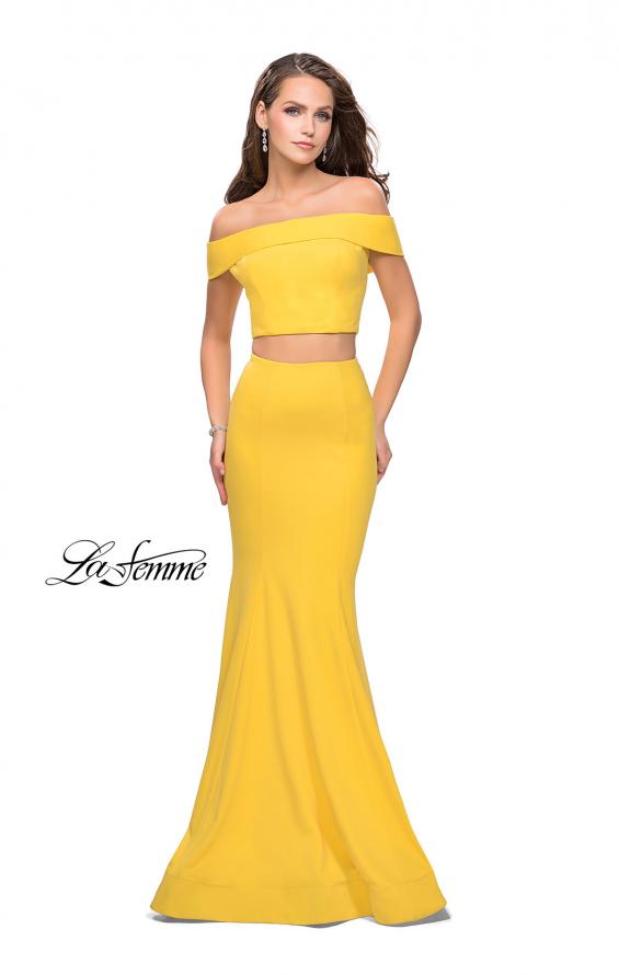 Picture of: Form Fitting Off the Shoulder Jersey Mermaid Dress in Yellow, Style: 25578, Detail Picture 6