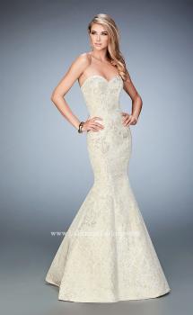 Picture of: Jacquard Mermaid Dress with Sweetheart Neckline in White, Style: 22570, Main Picture