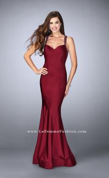 Picture of: Fitted Jersey Dress with Sweetheart Neckline and Beading in Red, Style: 23625, Main Picture