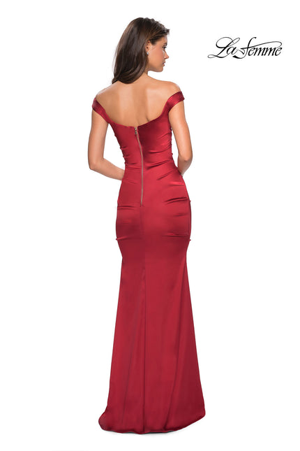 Picture of: Off the Shoulder Form Fitting Dress with Exposed Zipper in Red, Style: 27821, Back Picture