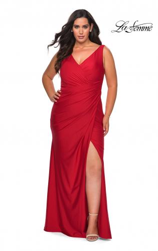 curvy red dress