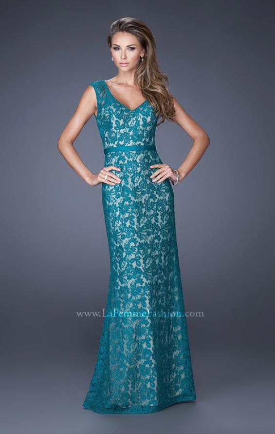 Picture of: Bold Lace Dress with V Neckline and Thin Belt in Blue, Style: 20450, Detail Picture 1