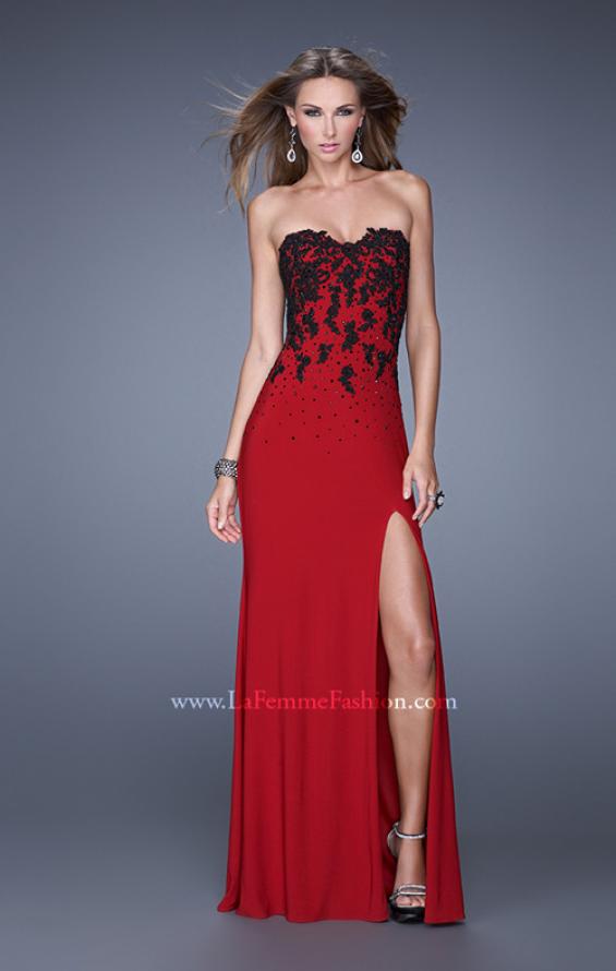 17319 La Femme Prom Dress