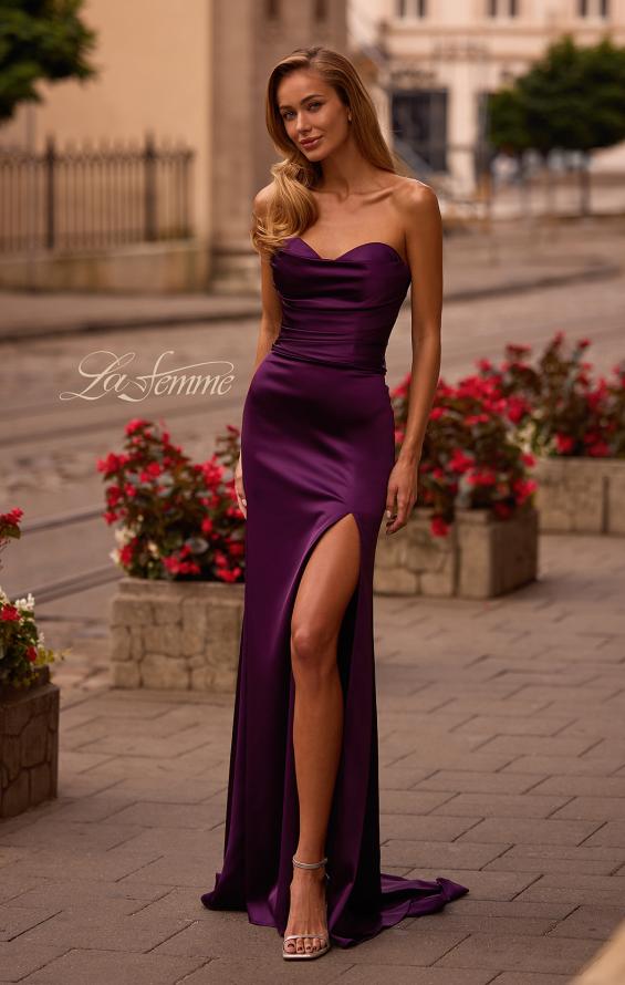 Picture of: Satin Simple Dress with Sweetheart Neckline and Gathering in Dark Berry, Style: 32896, Main Picture