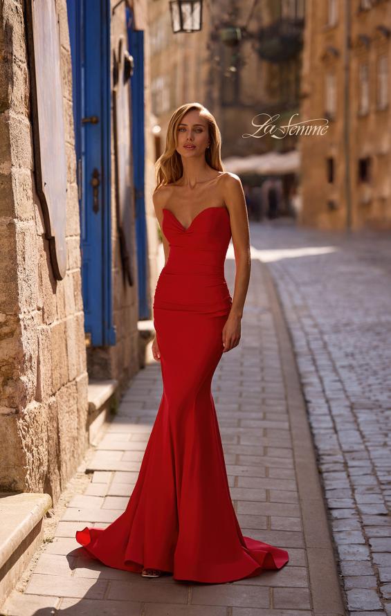 Picture of: Simple Jersey Mermaid Prom Dress with Sweetheart Neckline in Red , Style 32872, Detail Picture 3